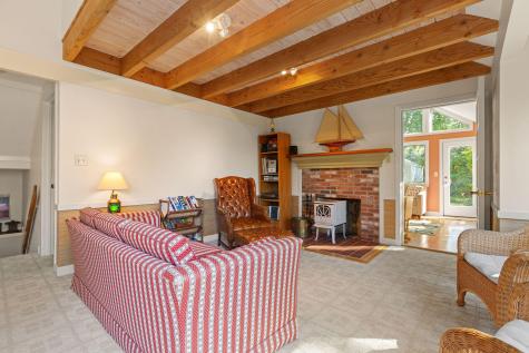 96 Pimlico Pond Road Mashpee MA 02649