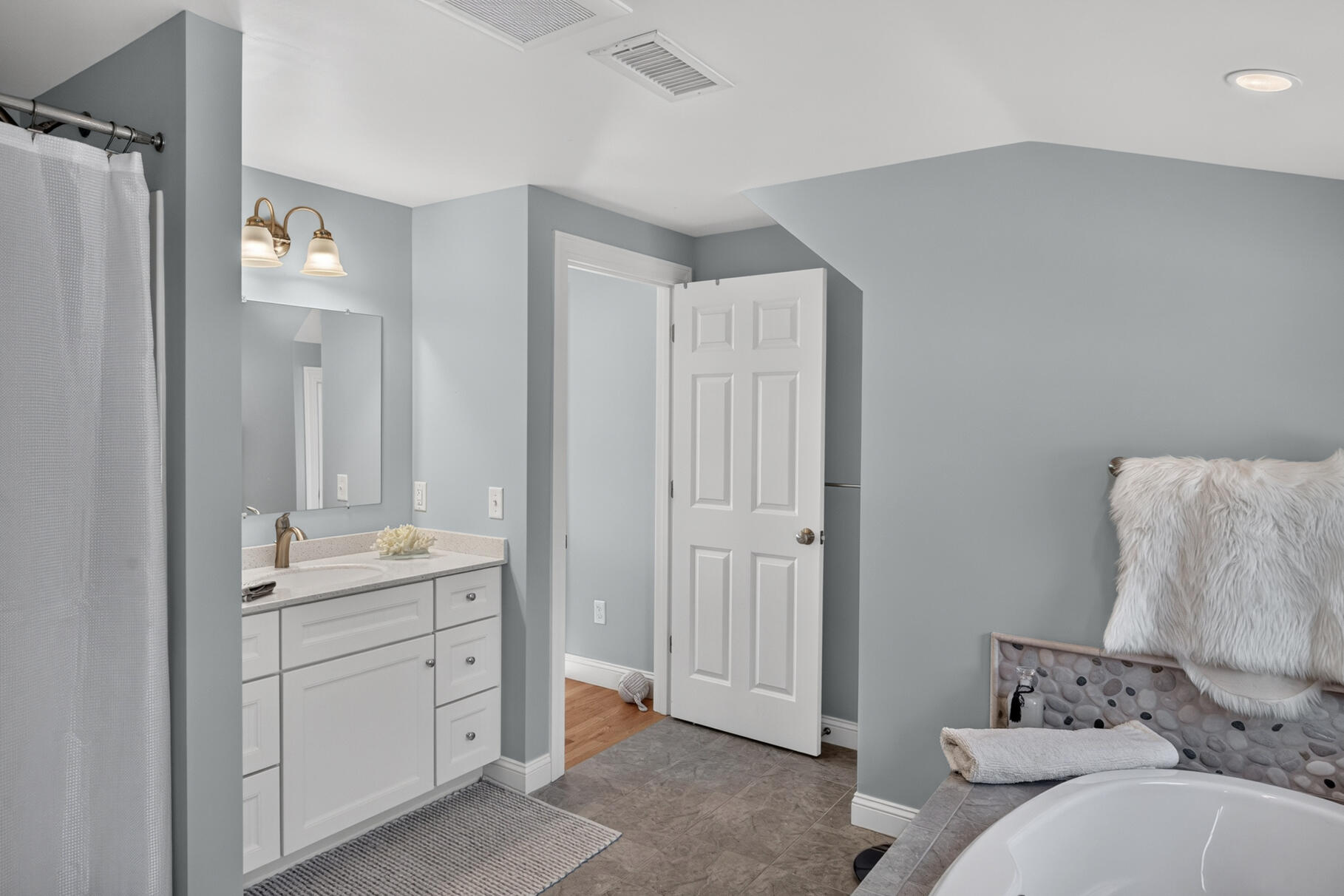 27 S Orleans Road Orleans MA 02653