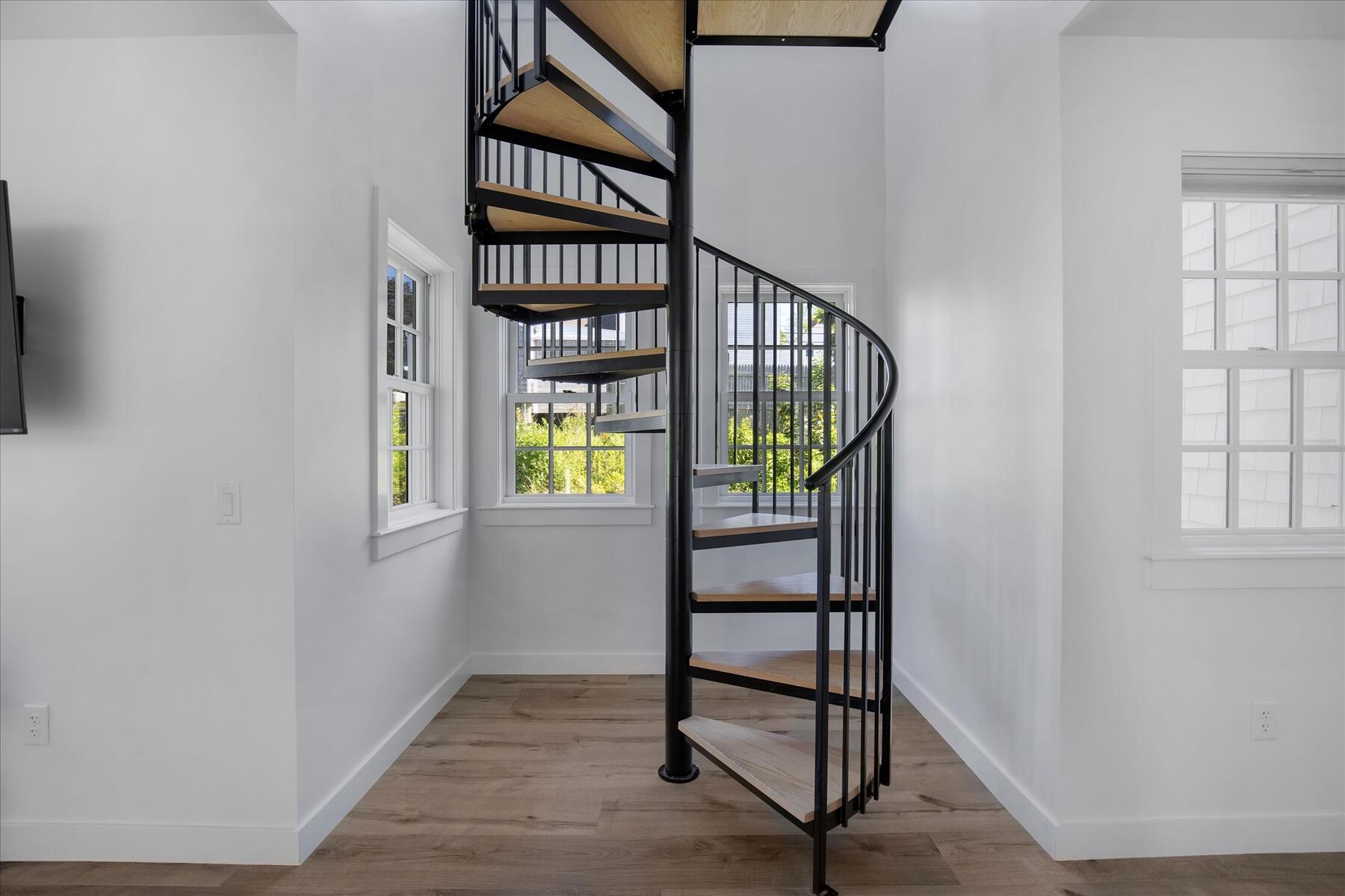 15 Squires Pond Lane Wellfleet MA 02667