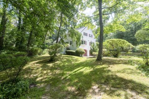 4 Ambleside Drive Falmouth MA 02540