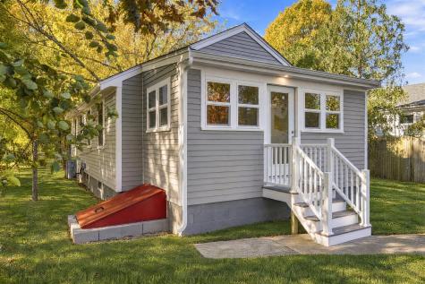11 Monack Road Buzzards Bay MA 02532
