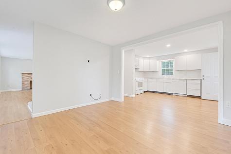 49 Street Marks Road Falmouth MA 02540