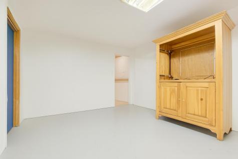 49 Street Marks Road Falmouth MA 02540