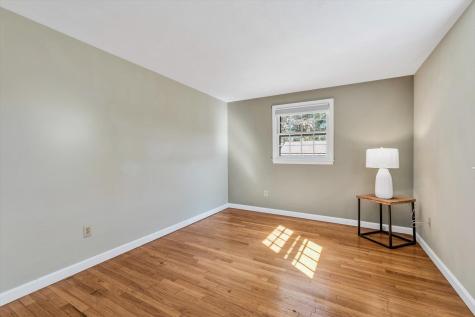 26 Rainbow Lane Mashpee MA 02649