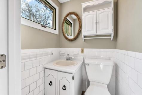 26 Rainbow Lane Mashpee MA 02649