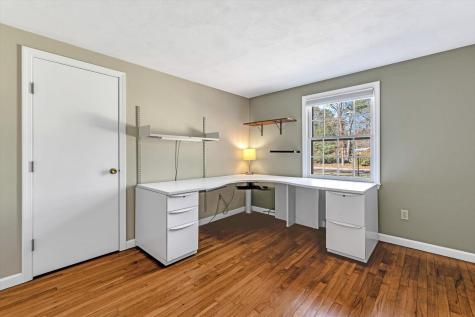 26 Rainbow Lane Mashpee MA 02649