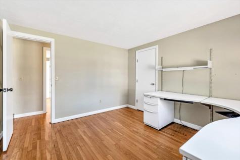 26 Rainbow Lane Mashpee MA 02649