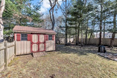 26 Rainbow Lane Mashpee MA 02649