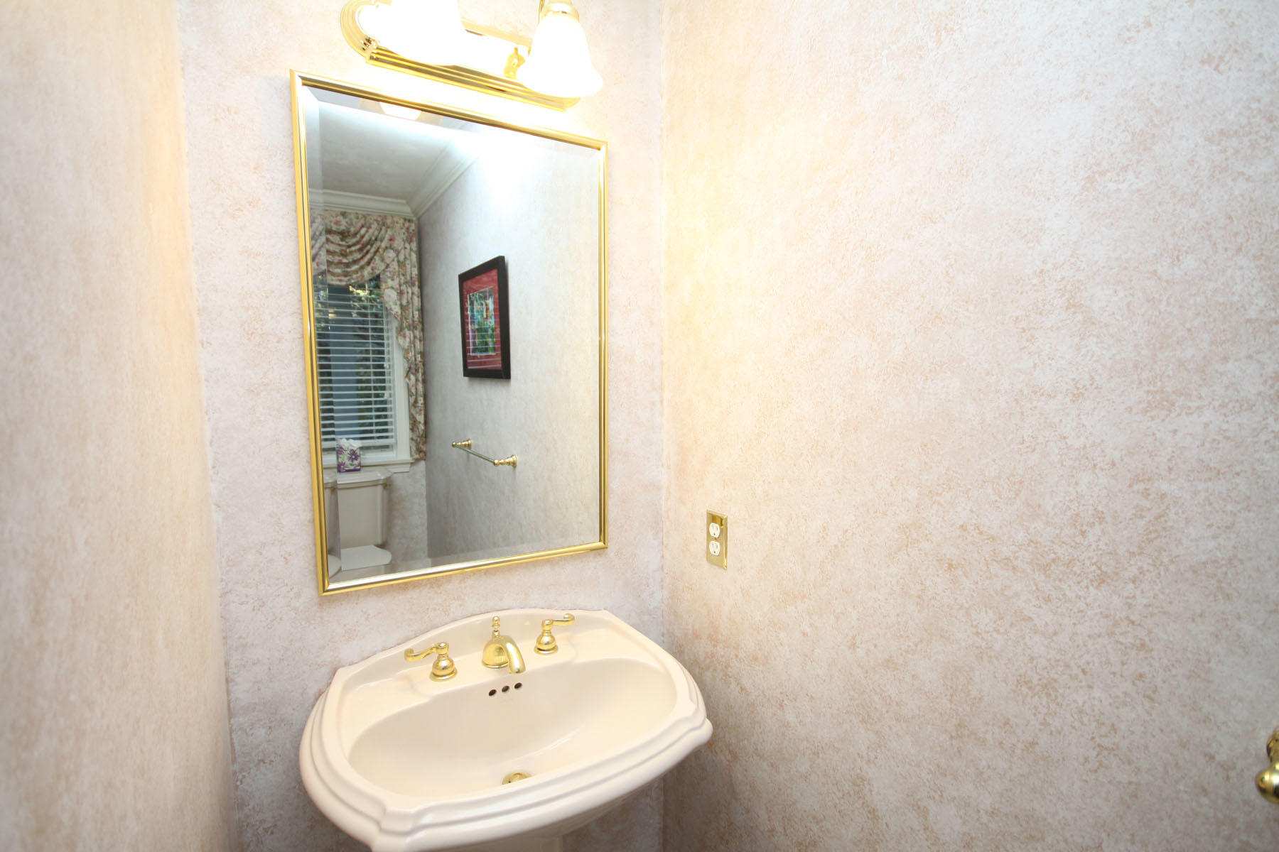 34 Periwinkle Lane Mashpee MA 02649