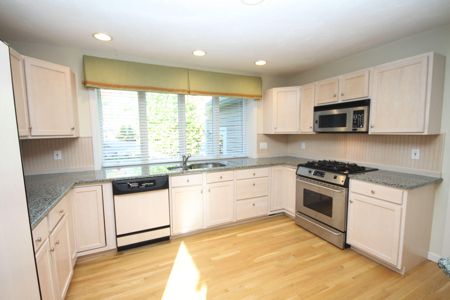 34 Periwinkle Lane Mashpee MA 02649