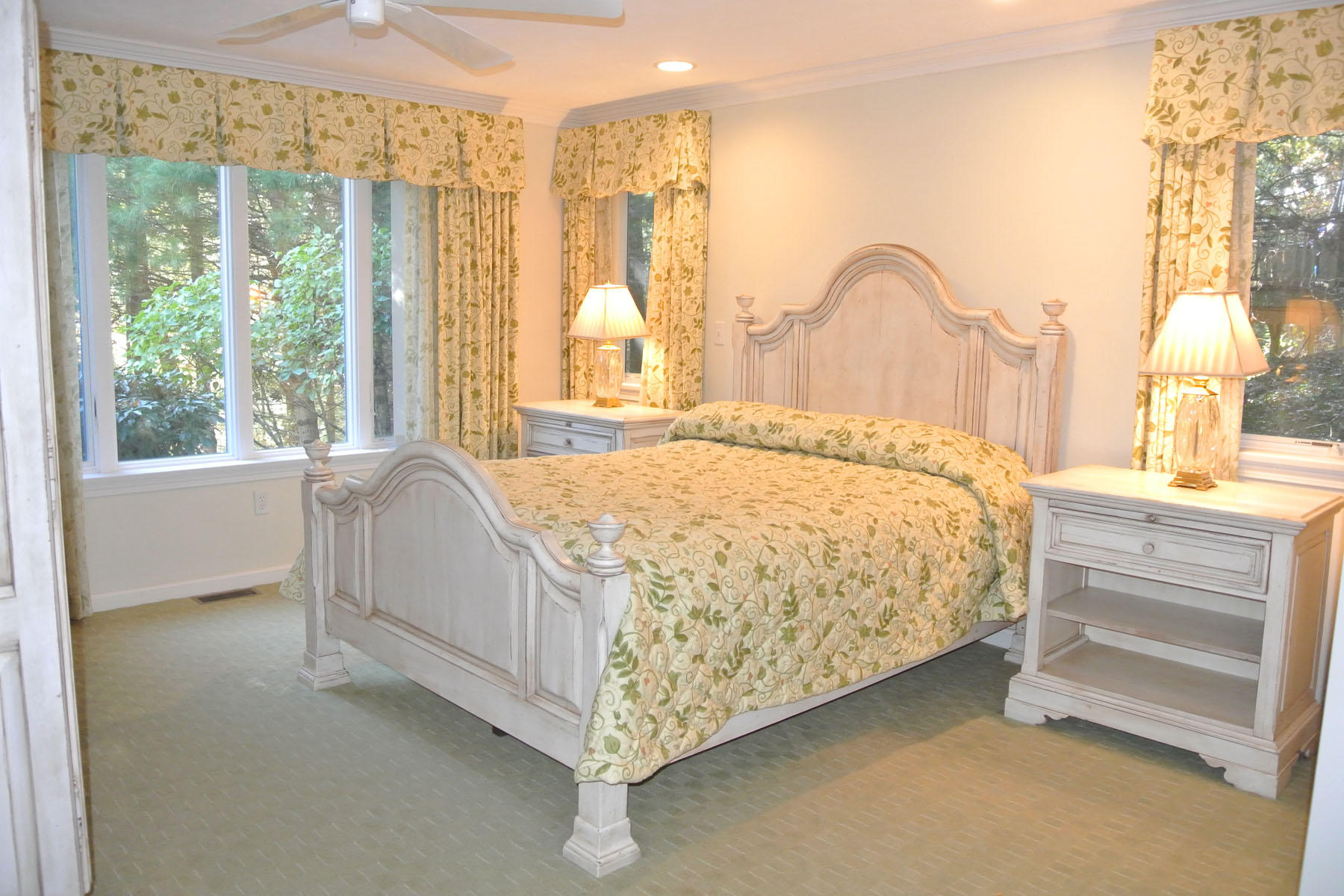 34 Periwinkle Lane Mashpee MA 02649