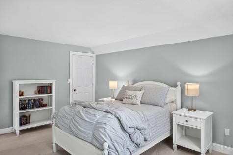 28 Longshank Circle East Falmouth MA 02536
