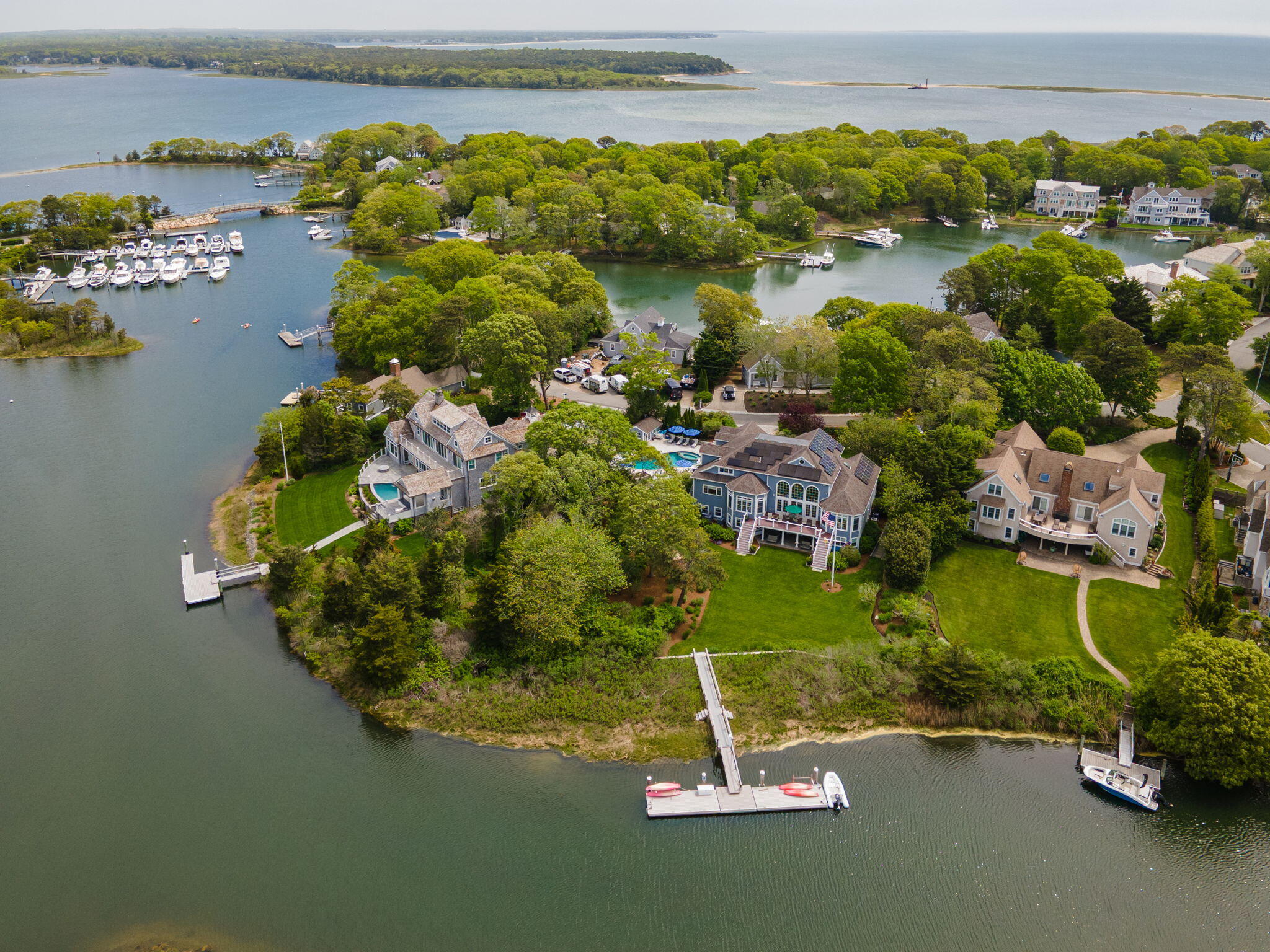 Mashpee MA, 8 Bowsprit Point