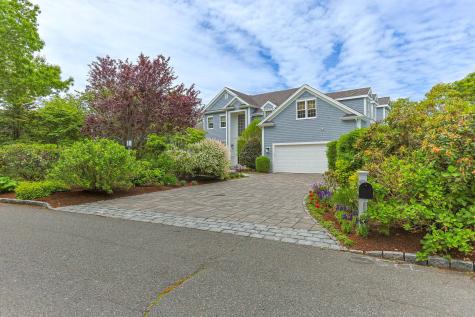 8 Bowsprit Point Mashpee MA 02649