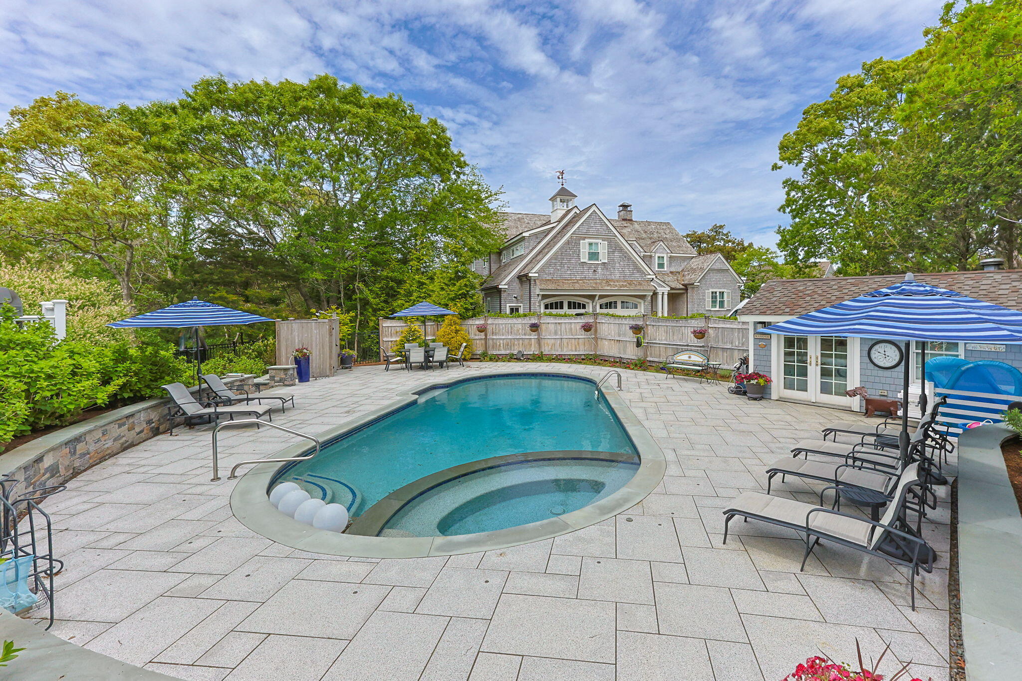 8 Bowsprit Point Mashpee MA 02649