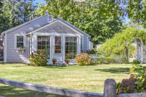 27 Wilfin Road Yarmouth MA 02664