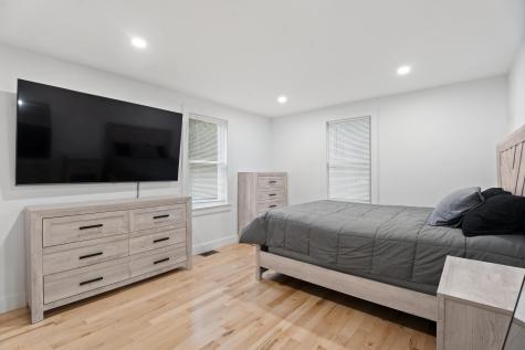 9 Theroux Drive Falmouth MA 02536