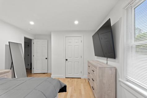 9 Theroux Drive Falmouth MA 02536