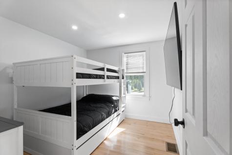 9 Theroux Drive Falmouth MA 02536