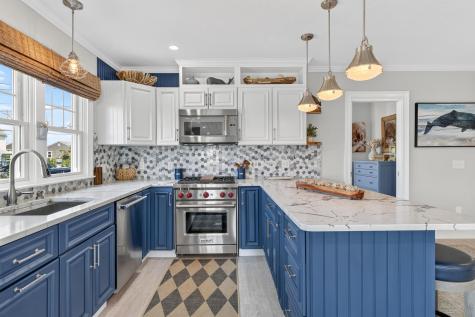16 Wood Avenue Sandwich MA 02563