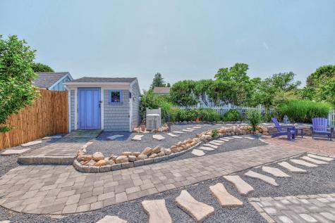 16 Wood Avenue Sandwich MA 02563