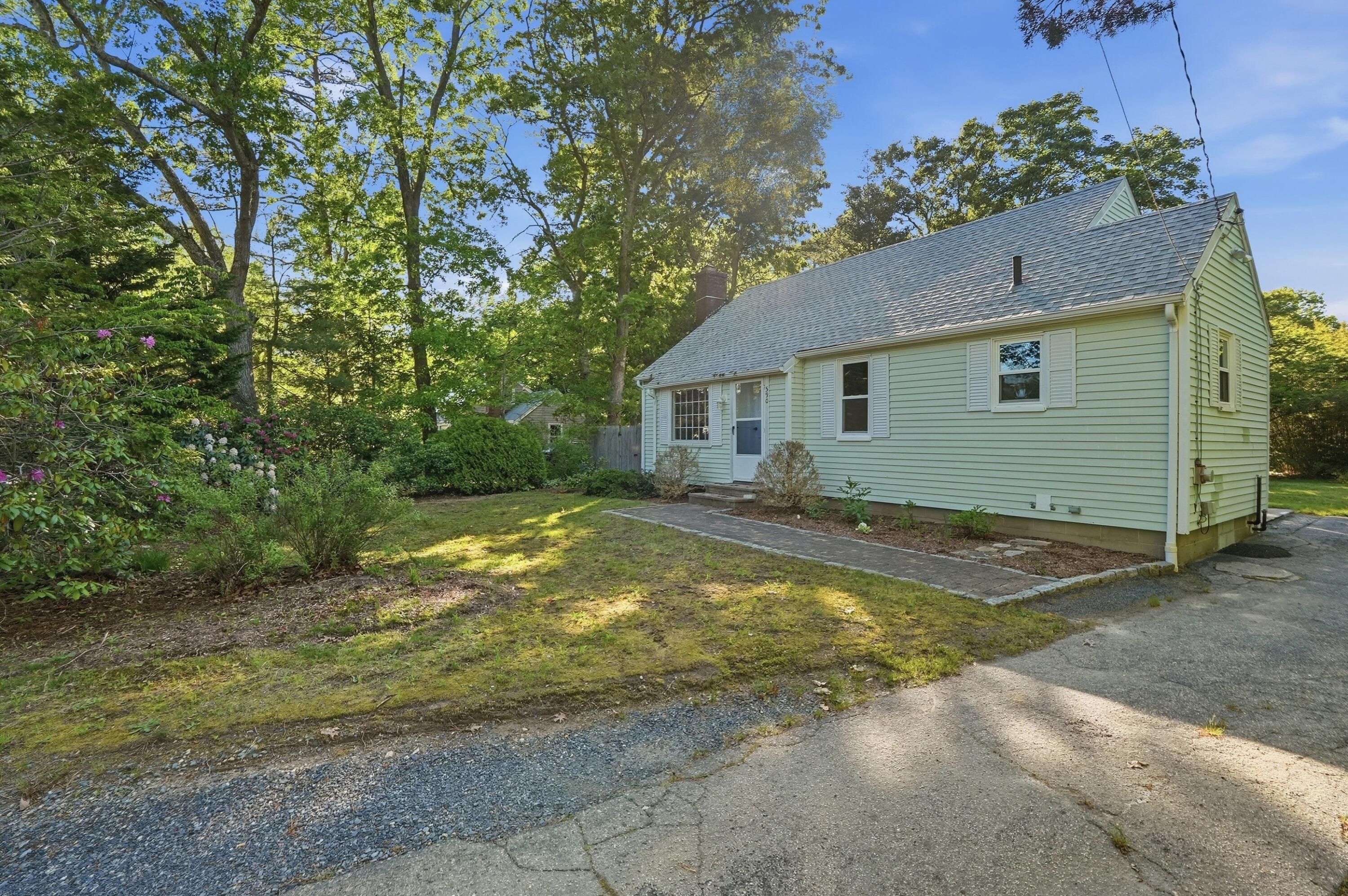 590 Sandwich Road Falmouth MA 02536