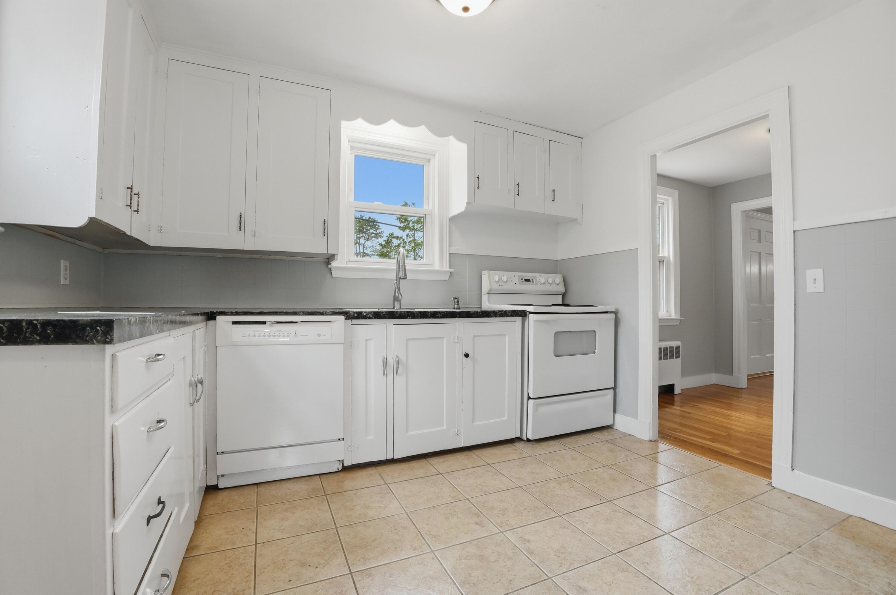 590 Sandwich Road Falmouth MA 02536