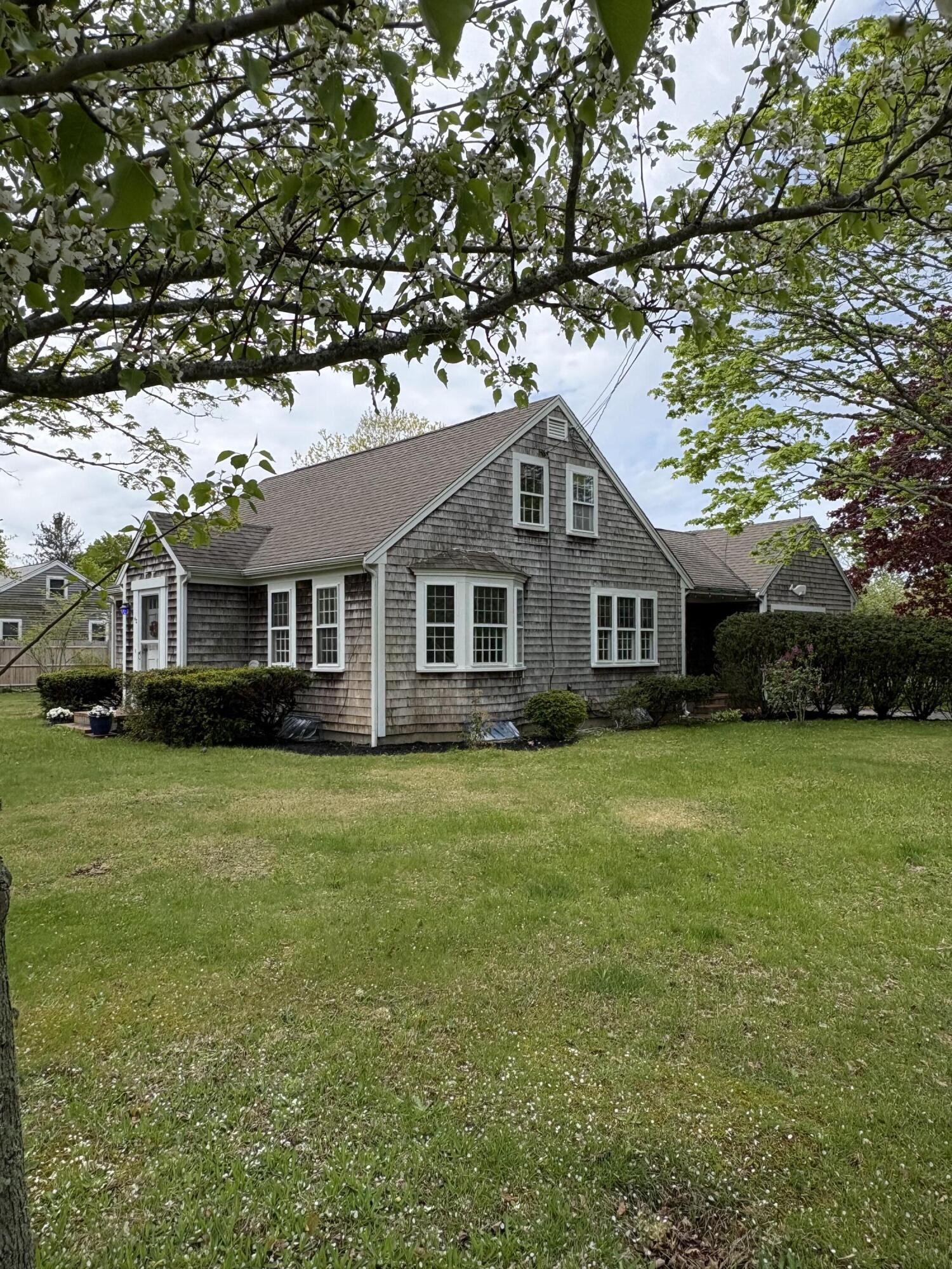42 Old Barnstable Road Falmouth MA 02536