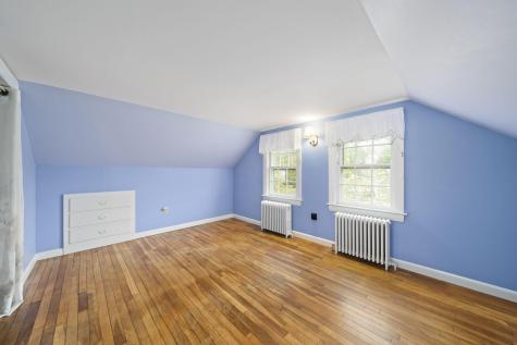42 Old Barnstable Road Falmouth MA 02536