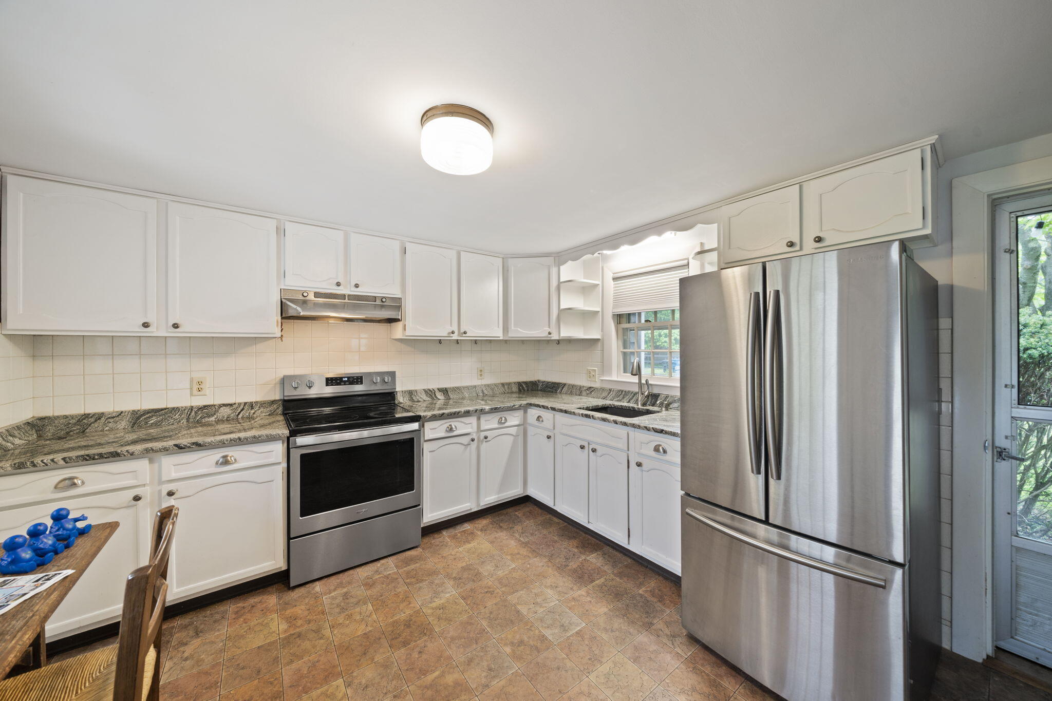 42 Old Barnstable Road Falmouth MA 02536