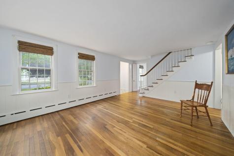 42 Old Barnstable Road Falmouth MA 02536