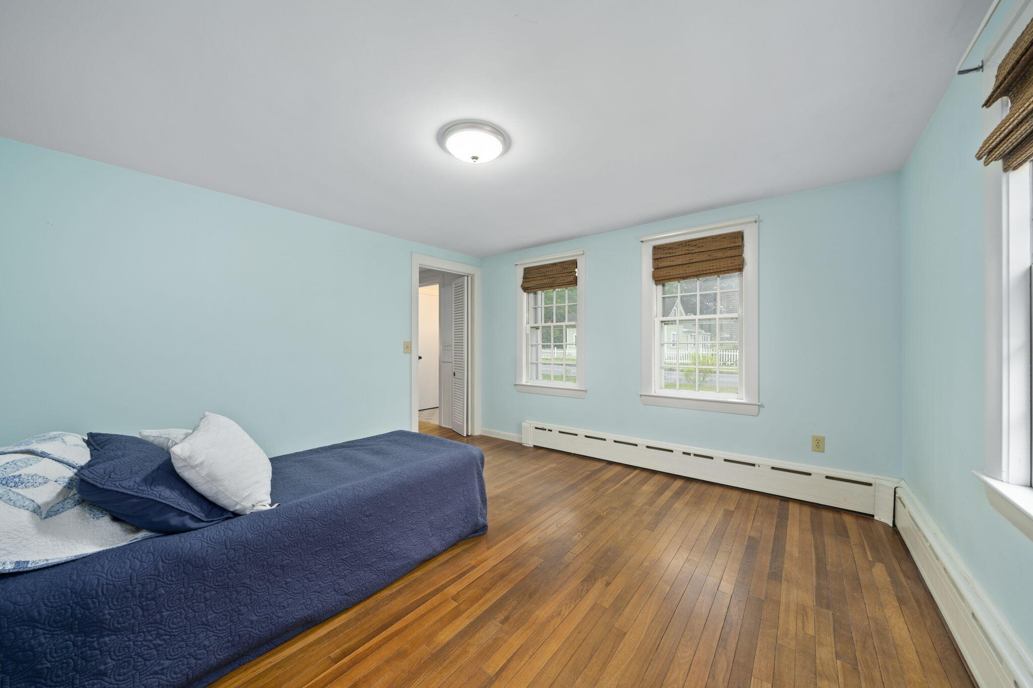42 Old Barnstable Road Falmouth MA 02536