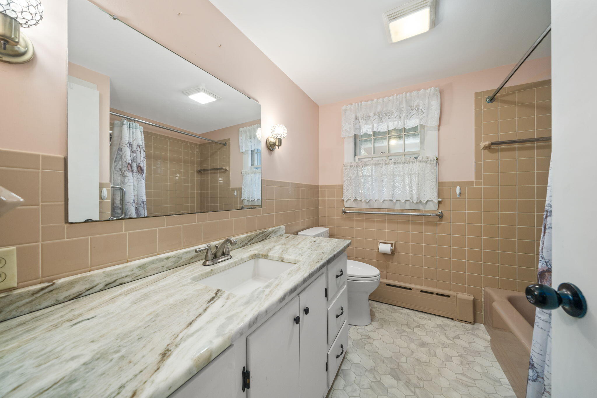 42 Old Barnstable Road Falmouth MA 02536