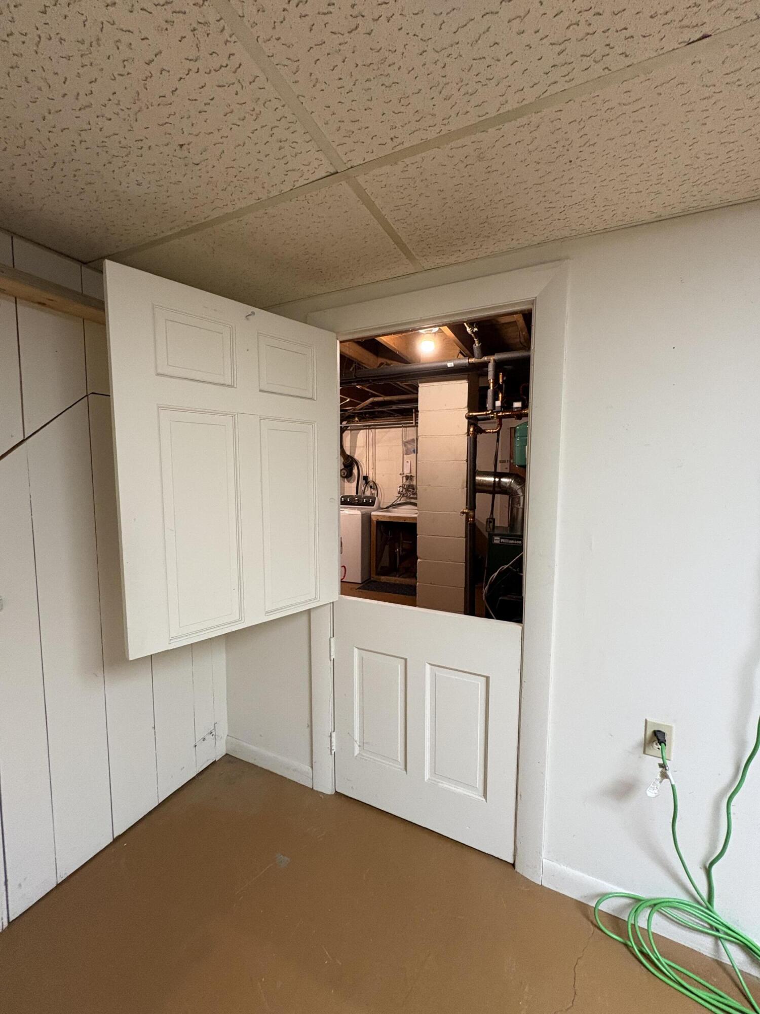42 Old Barnstable Road Falmouth MA 02536