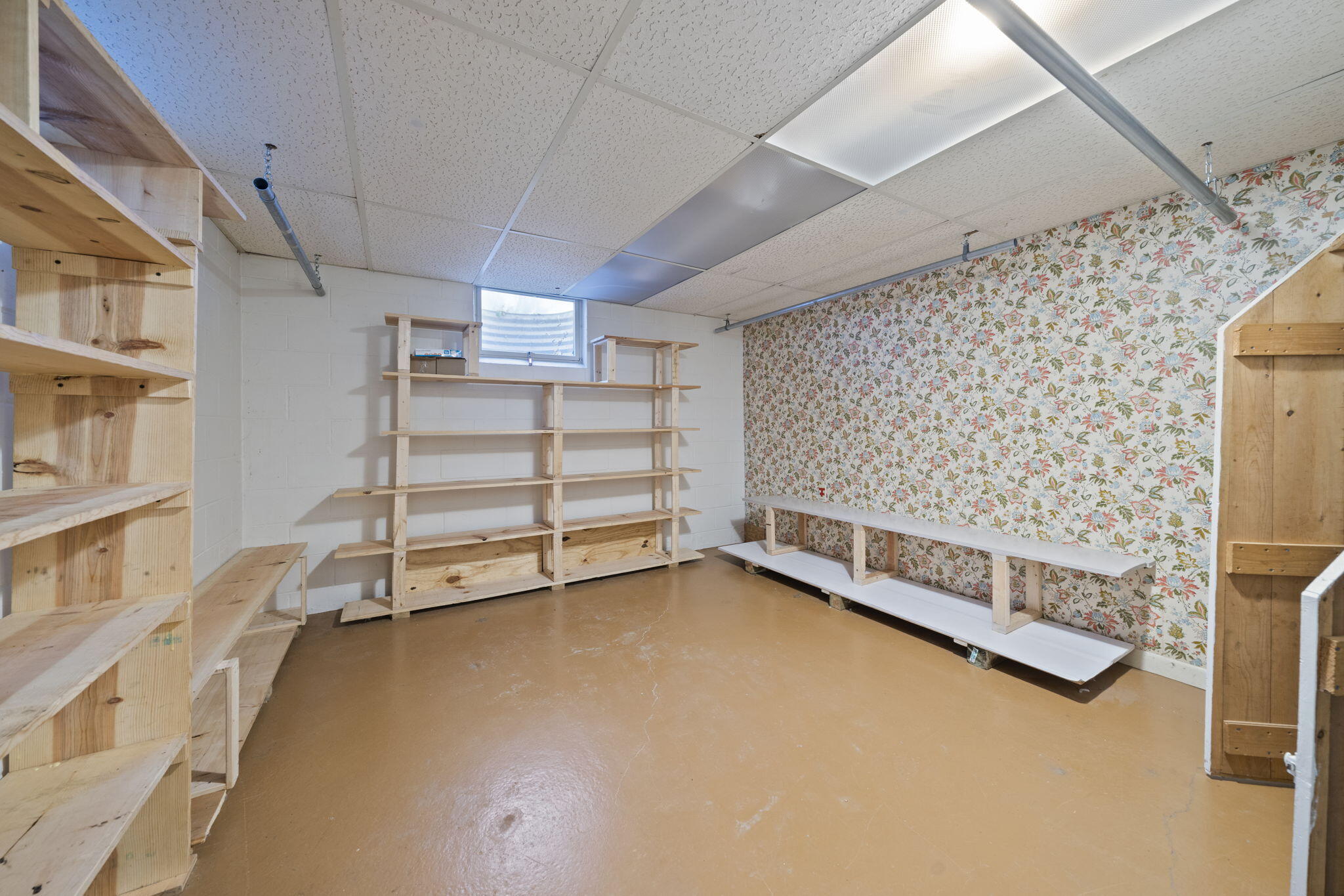 42 Old Barnstable Road Falmouth MA 02536