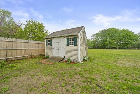 42 Old Barnstable Road Falmouth MA 02536