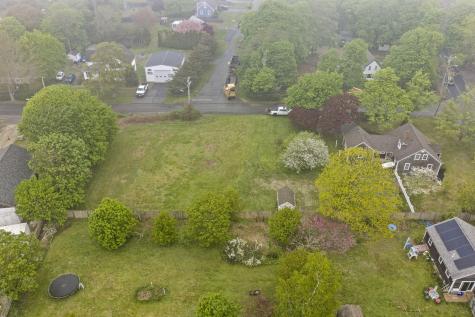 42 Old Barnstable Road Falmouth MA 02536
