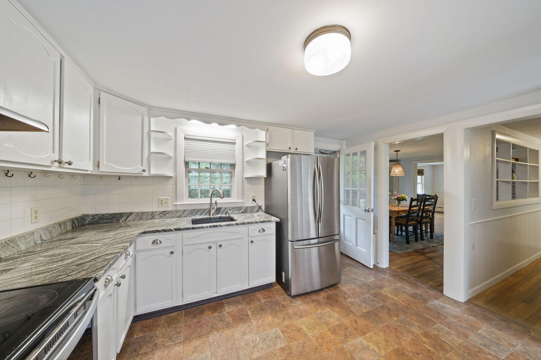 42 Old Barnstable Road Falmouth MA 02536