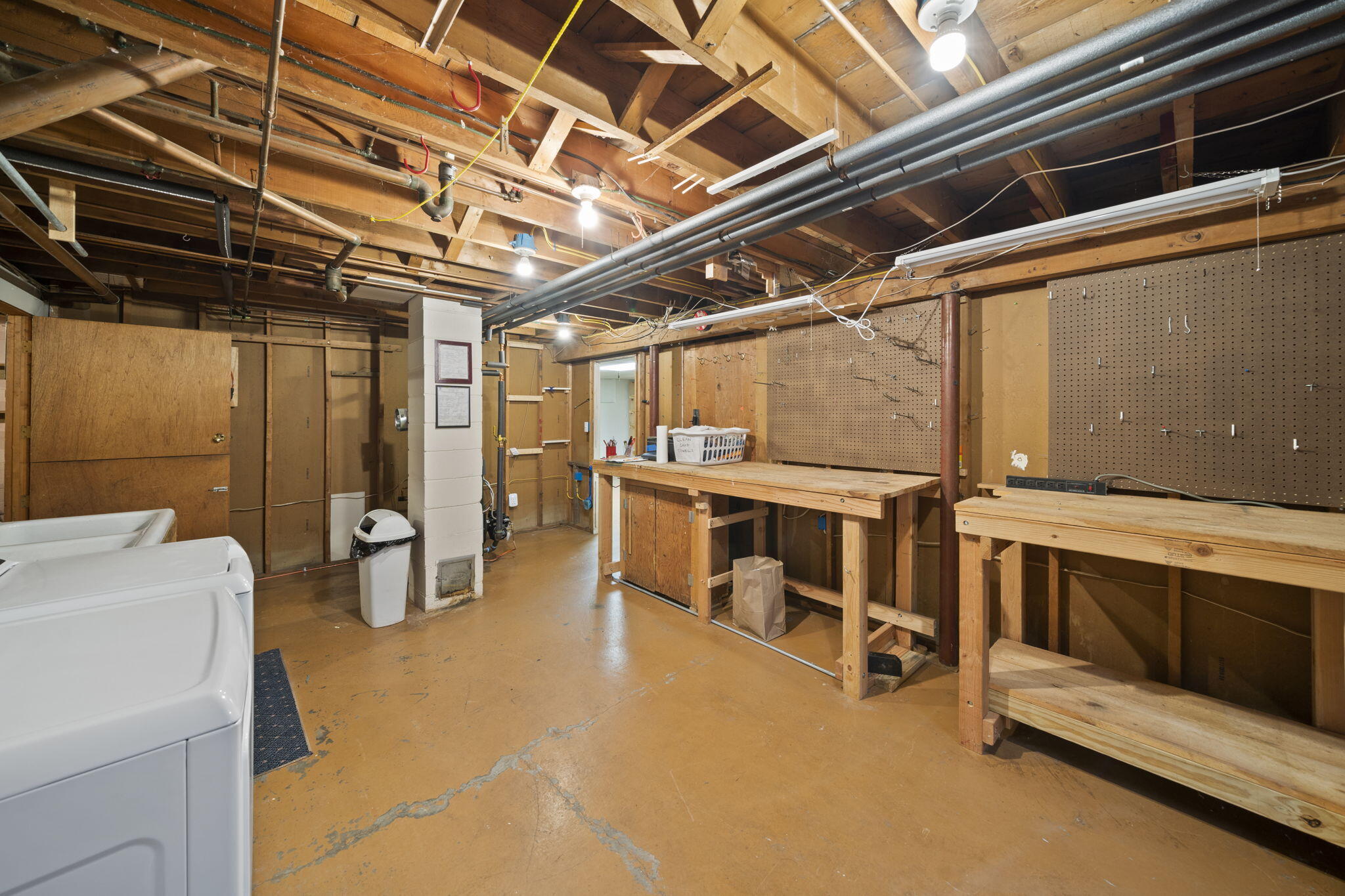 42 Old Barnstable Road Falmouth MA 02536