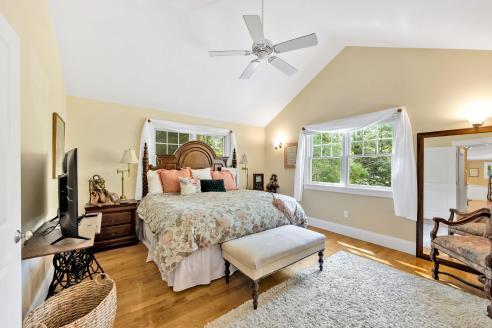146 James Circle Mashpee MA 02649