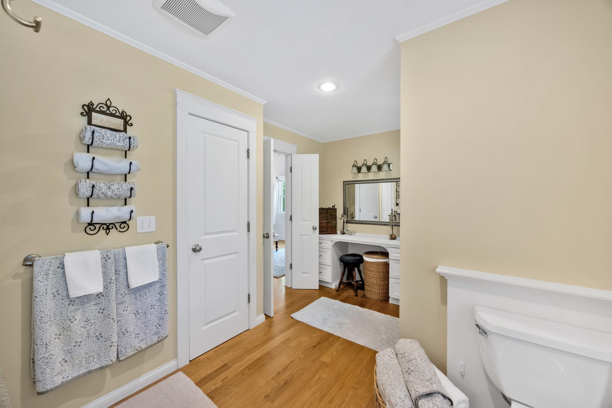 146 James Circle Mashpee MA 02649