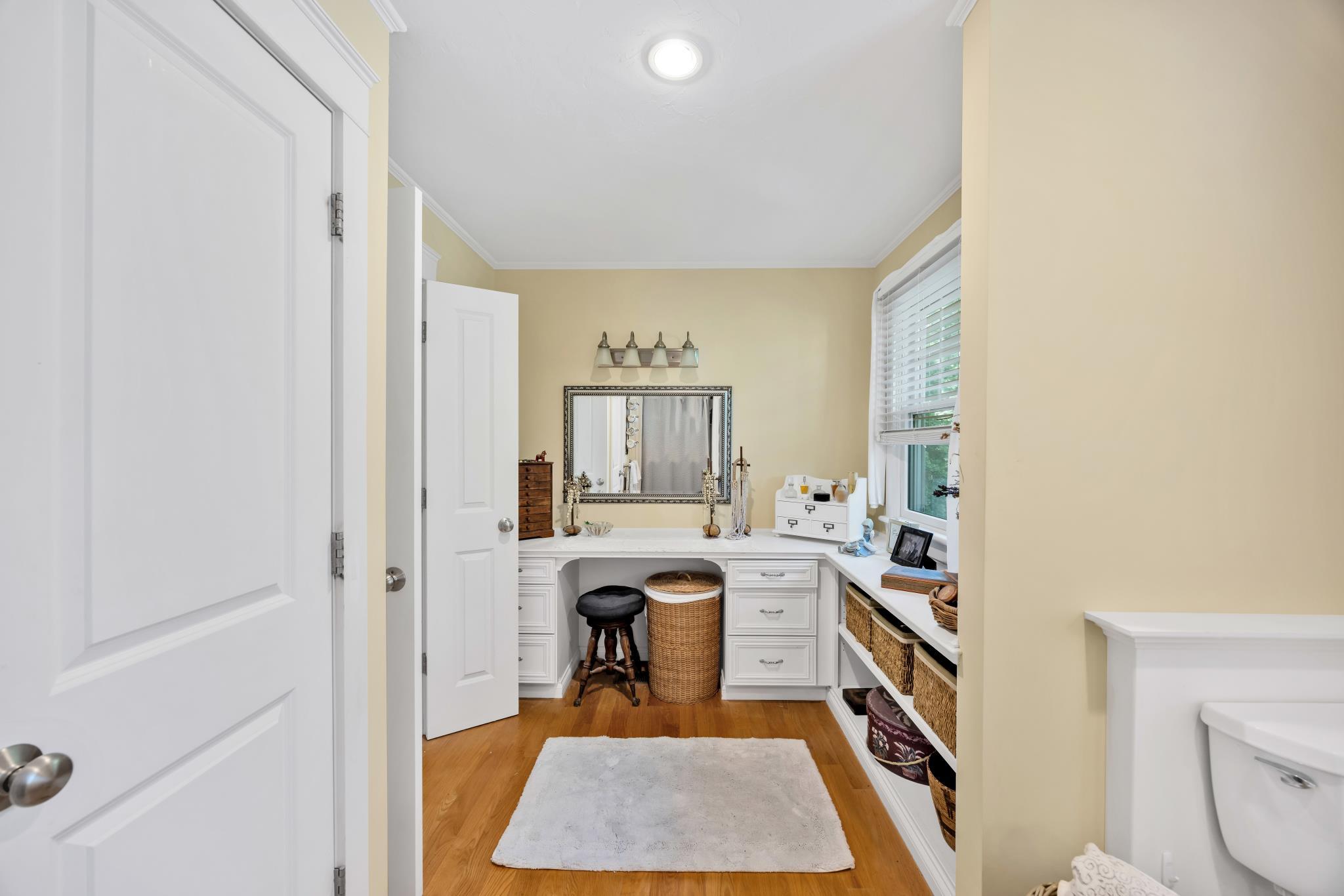 146 James Circle Mashpee MA 02649