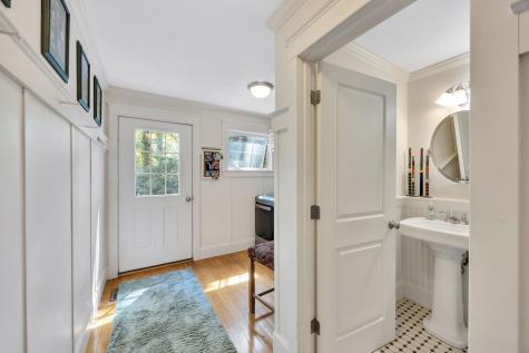 146 James Circle Mashpee MA 02649