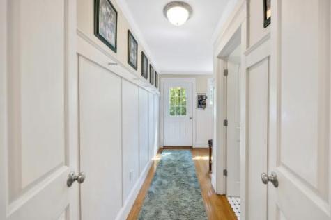 146 James Circle Mashpee MA 02649
