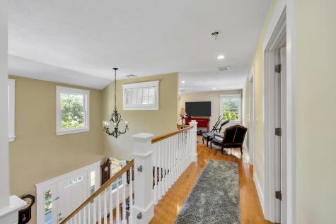 146 James Circle Mashpee MA 02649
