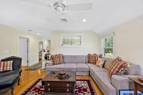 146 James Circle Mashpee MA 02649