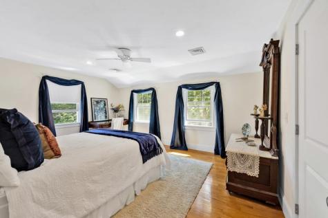 146 James Circle Mashpee MA 02649
