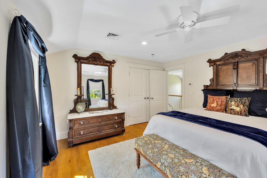 146 James Circle Mashpee MA 02649