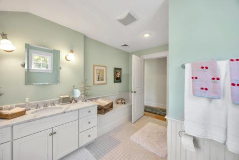 146 James Circle Mashpee MA 02649