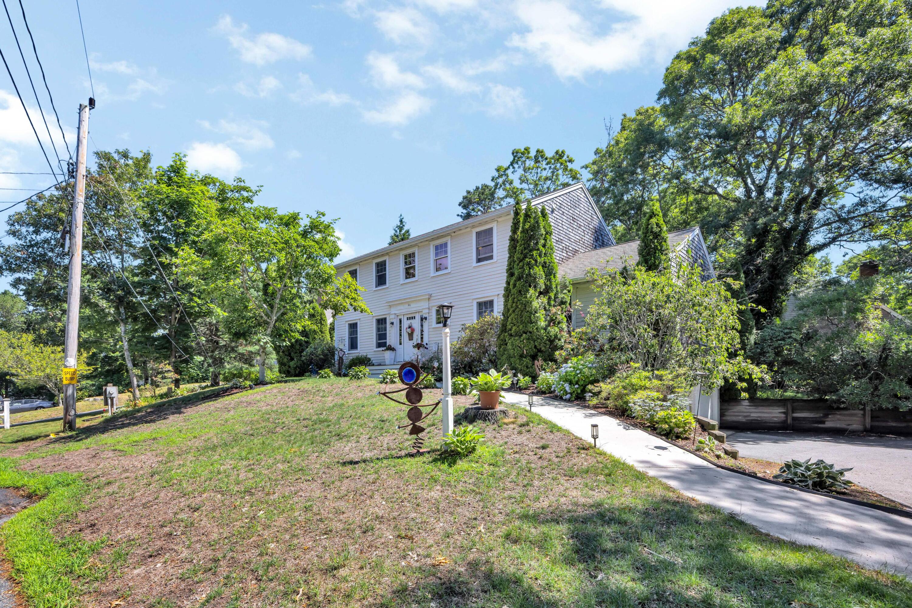 146 James Circle Mashpee MA 02649